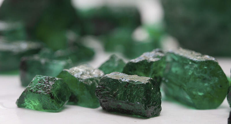 2016_Gemfields-rough-emeralds.jpg