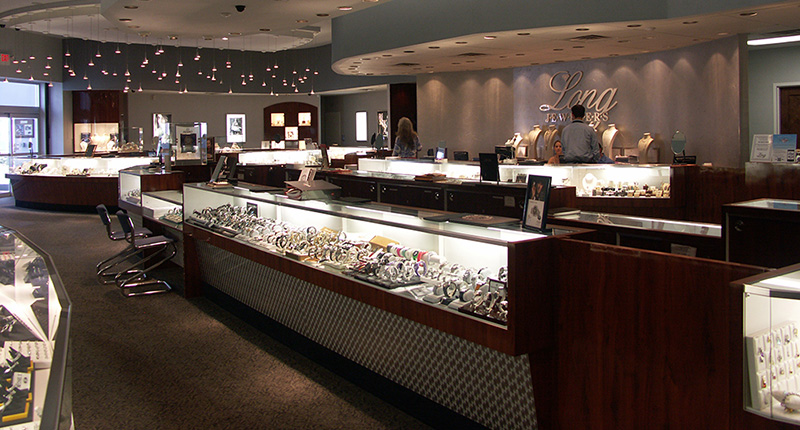 Craig Rottenberg, president of five-store New England chain Long’s Jewelers, says: “Technology has become much more affordable and much more pay-as-you-go. You don’t need to be a major to have a sophisticated, current-looking website.” Craig Rottenberg, president of five-store New England chain Long’s Jewelers, says: “Technology has become much more affordable and much more pay-as-you-go. You don’t need to be a major to have a sophisticated, current-looking website.”