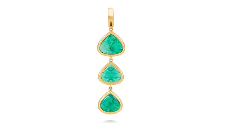 <p>Marina B x Muzo emerald “Trisolina” pendant in 18-karat yellow gold (price upon request)</p> <p>Marina B x Muzo emerald “Trisolina” pendant in 18-karat yellow gold (price upon request)</p>