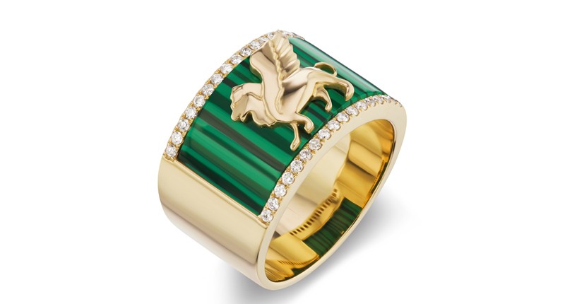 “Il Leone Cigar Band” in 18-karat yellow gold with malachite and diamonds ($3,800) “Il Leone Cigar Band” in 18-karat yellow gold with malachite and diamonds ($3,800)