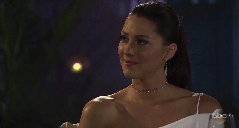 Is Kufrin becoming more confident as the season progresses? Here in episode seven, she rocks not just statement Dilamani earrings but also a choker by the brand.  Is Kufrin becoming more confident as the season progresses? Here in episode seven, she rocks not just statement Dilamani earrings but also a choker by the brand.