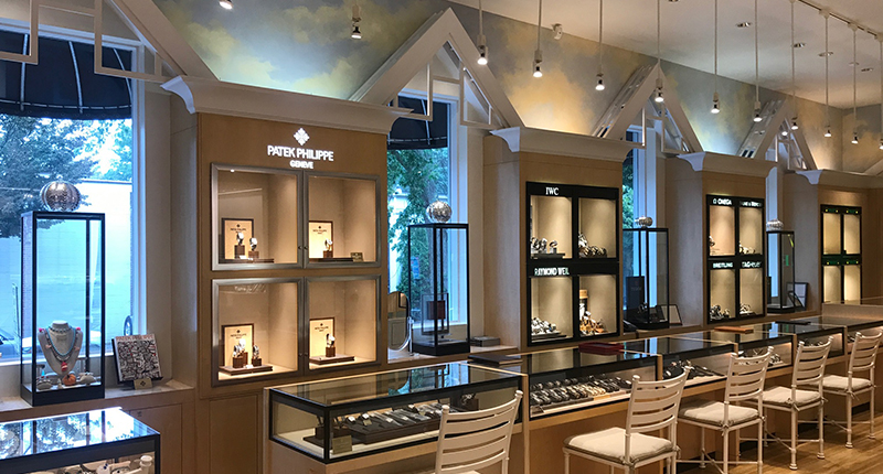 One of the jewelry retailers Norman Roberts worked with is independent London Jewelers. This is a shot of the retailer’s East Hampton, New York store before and after (below) FRCH Nelson’s retail redesign. (Photo credit, for both: Andrea Brizzi) One of the jewelry retailers Norman Roberts worked with is independent London Jewelers. This is a shot of the retailer’s East Hampton, New York store before and after (below) FRCH Nelson’s retail redesign. (Photo credit, for both: Andrea Brizzi)