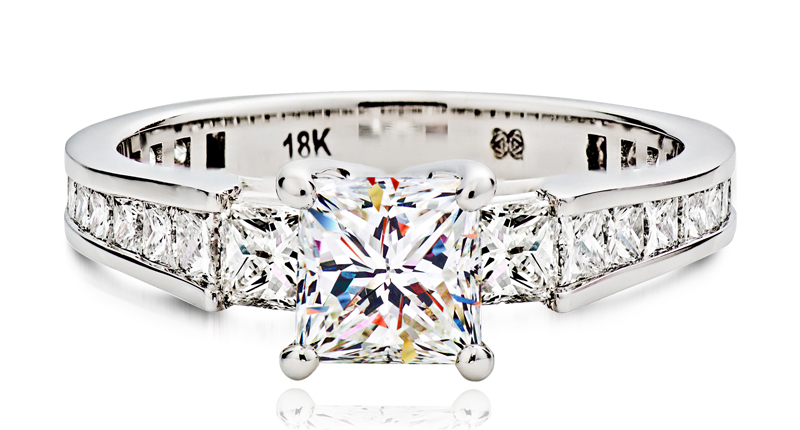 The Lauren ring The Lauren ring