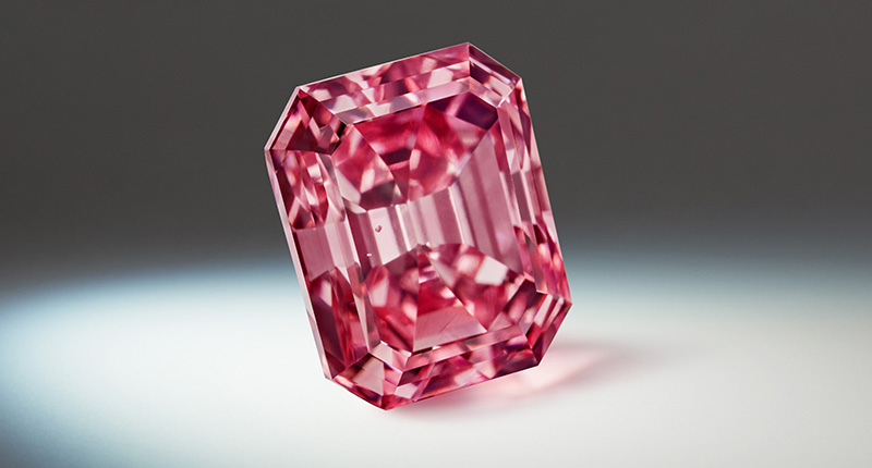 Singapore-based Glajz is the owner of this diamond, a 3.14-carat emerald-cut fancy vivid purplish-pink diamond dubbed the “Argyle Alpha.” Singapore-based Glajz is the owner of this diamond, a 3.14-carat emerald-cut fancy vivid purplish-pink diamond dubbed the “Argyle Alpha.”