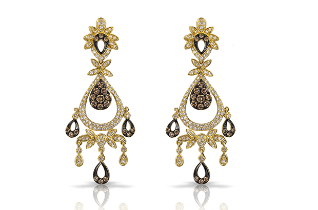 Effy’s “Espresso” 14-karat yellow gold cognac and white diamond earrings ($5,000) <a href="http://www.effyjewelry.com/" target="_blank"><span style="color: rgb(255, 0, 0);">effyjewelry.com</span></a> Effy’s “Espresso” 14-karat yellow gold cognac and white diamond earrings ($5,000) <a href="http://www.effyjewelry.com/" target="_blank"><span style="color: rgb(255, 0, 0);">effyjewelry.com</span></a>