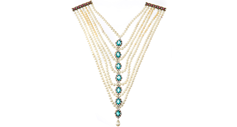 Another necklace worn by Bette Davis Another necklace worn by Bette Davis
