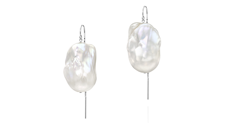 <a href="https://www.jeanjoaillerie.com/collections/earrings-nuit-blanc-collection/products/xxl-runway-size-sterling-silver-baroque-freshwater-pearl-drop-threader-earrings" target="_blank" rel="noopener">Jean Joaillerie</a> 14-karat gold-filled baroque freshwater pearl drop threader earrings ($590)