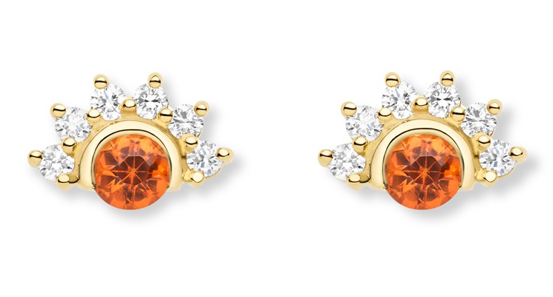<a href="https://nouvelheritage.com/" target="_blank" rel="noopener">Nouvel Heritage</a> 18-karat yellow gold, diamond and garnet earrings ($1,800)