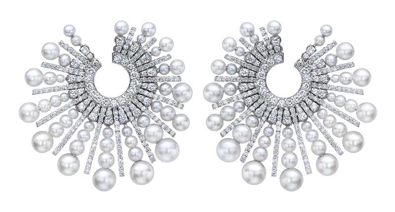 <p><a href="http://www.mindmondny.com" target="_blank" rel="noopener">Mindi Mond</a> Akoya pearl and diamond “Spoke” earrings set in 18-karat white gold ($32,000) </p> <p><a href="http://www.mindmondny.com" target="_blank" rel="noopener">Mindi Mond</a> Akoya pearl and diamond “Spoke” earrings set in 18-karat white gold ($32,000) </p>