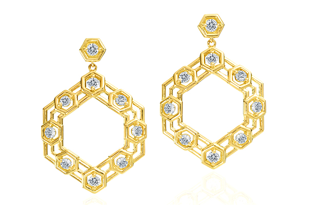 Brand: Gumuchian<br />
Headquarters: New York<br />
Designer: Patricia Gumuchian<br />
Founded: 1979 Brand: Gumuchian<br />
Headquarters: New York<br />
Designer: Patricia Gumuchian<br />
Founded: 1979