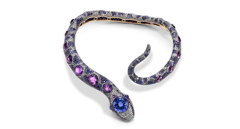 Serpent Choker by JAR, ca. 1990. Sapphires, amethysts, diamonds, silver and gold. Formerly in the collection of Jacqueline Delubac.