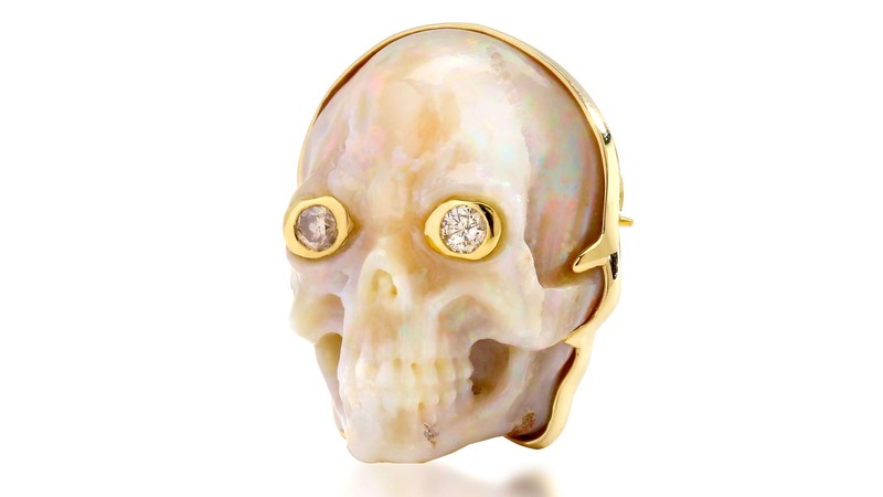 <a href="https://synajewels.com/products/opal-skull-large-brooch-pin?_pos=2&_sid=d75e369d4&_ss=r" target="_blank">Syna Jewels </a> hand-carved 39-carat Ethiopian opal "Skull" pin in 18-karat yellow gold ($9,850)