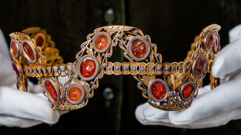 This carnelian, enamel, and gold diadem, circa 1808, is believed to have belonged to Empress Joséphine Bonaparte.