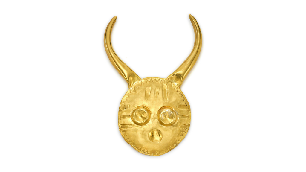 Max Ernst “Tête à Cornes” pendant (Image courtesy of Sotheby’s) Max Ernst “Tête à Cornes” pendant (Image courtesy of Sotheby’s)