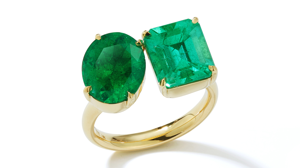 Another view of the Jemma Wynne x Muzo “Kissing Emerald Two Stone Ring” Another view of the Jemma Wynne x Muzo “Kissing Emerald Two Stone Ring”