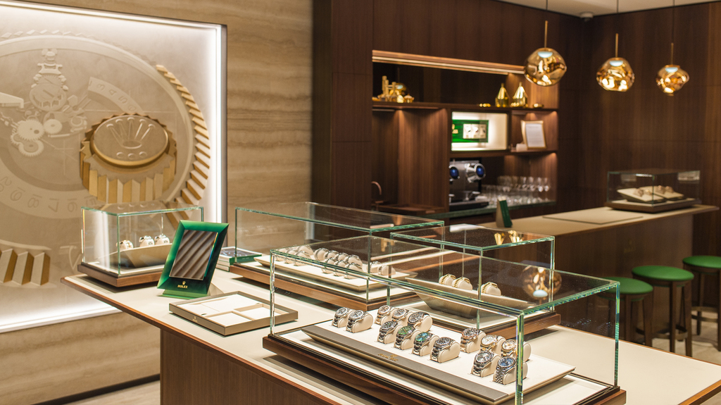 Emerald green is the store’s accent color. Emerald green is the store’s accent color.