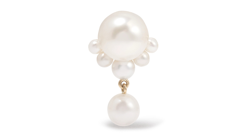 The “Mariage Pearl” 14-karat gold and pearl earring ($560)