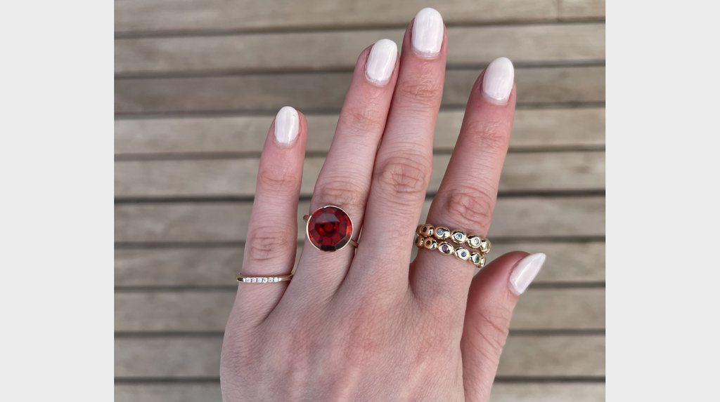 A top view of Zahn-Z Jewelry’s “Gem Pop” ring A top view of Zahn-Z Jewelry’s “Gem Pop” ring