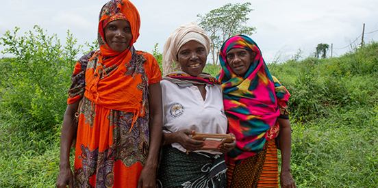 The Brilliant Earth x Moyo Gems collection features stones mined from women in Tanzania who are members of the Tanzania Women Miners Association. The Brilliant Earth x Moyo Gems collection features stones mined from women in Tanzania who are members of the Tanzania Women Miners Association.
