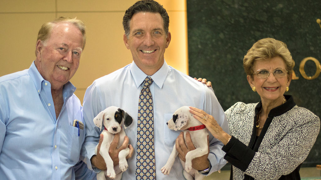 Every year, J.R. Dunn Jewelers hosts an event for the Humane Society of Broward County in order to help find homes for as many animals as possible. It’s called “Diamond in the Ruff.”