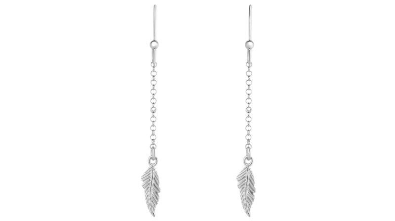 <a href="https://www.royalchain.com/ager5872.html" target="_blank">Piazza di Spagna by Royal Chain</a>  silver chain and leaf drop earrings ($45)