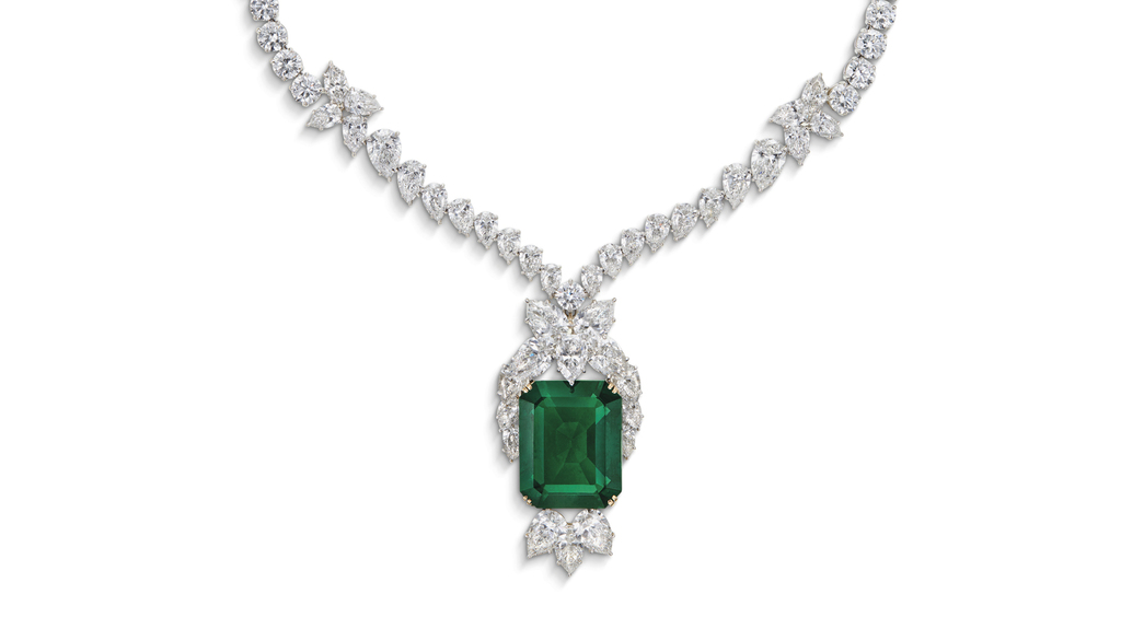 40.41-carat Colombian emerald and diamond necklace by Harry Winston (Image courtesy of CHRISTIE'S IMAGES LTD. 2022) 40.41-carat Colombian emerald and diamond necklace by Harry Winston (Image courtesy of CHRISTIE'S IMAGES LTD. 2022)
