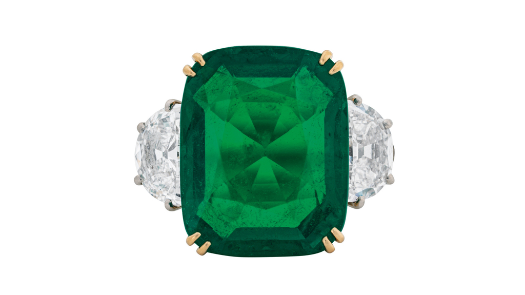 17.8-carat Colombian emerald and diamond ring by Chaumet (Image courtesy of CHRISTIE'S IMAGES LTD. 2022) 17.8-carat Colombian emerald and diamond ring by Chaumet (Image courtesy of CHRISTIE'S IMAGES LTD. 2022)