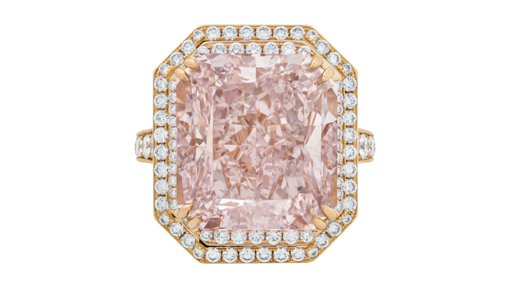 16.93-carat, VS2 clarity, fancy light purplish-pink cut-cornered rectangular diamond (Image courtesy of CHRISTIE'S IMAGES LTD. 2022)